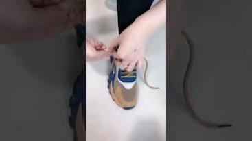 HOW TO LACE VANS AUTHENTIC BEST WAY! #Short   93